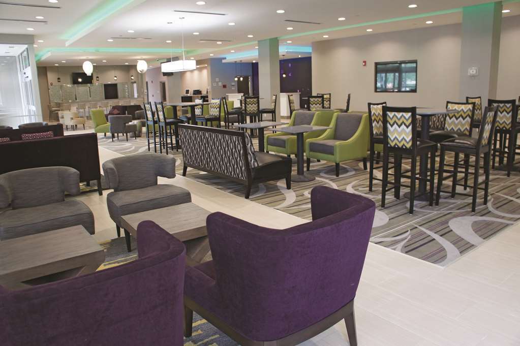 La Quinta By Wyndham Mcallen Convention Center Konforlar fotoğraf